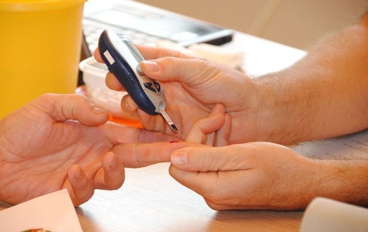 Hoe kan de internist jongvolwassen type 1 diabetespatiënten steunen bij zelfmanagement?